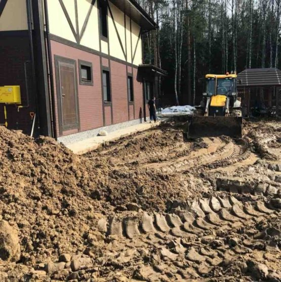Укладка тротуарной плитки с бетонным основанием в Ногинском районе.