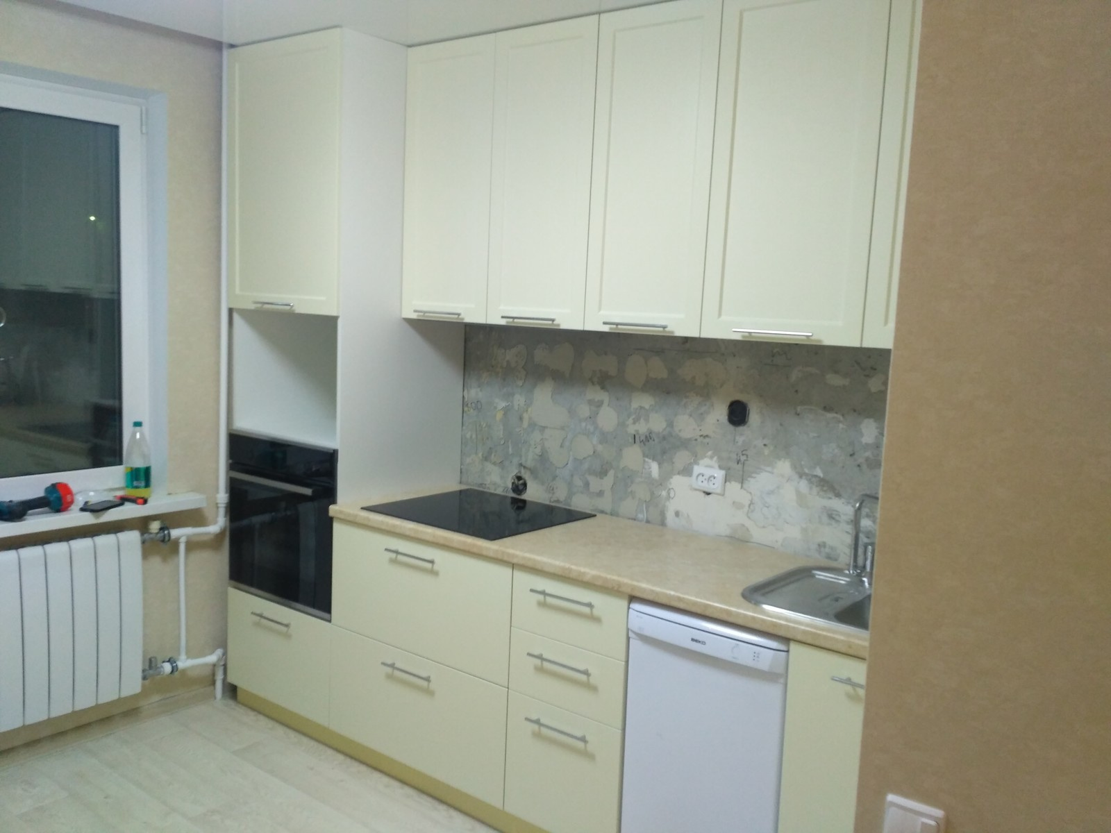 Бюджетная нейтральная кухня