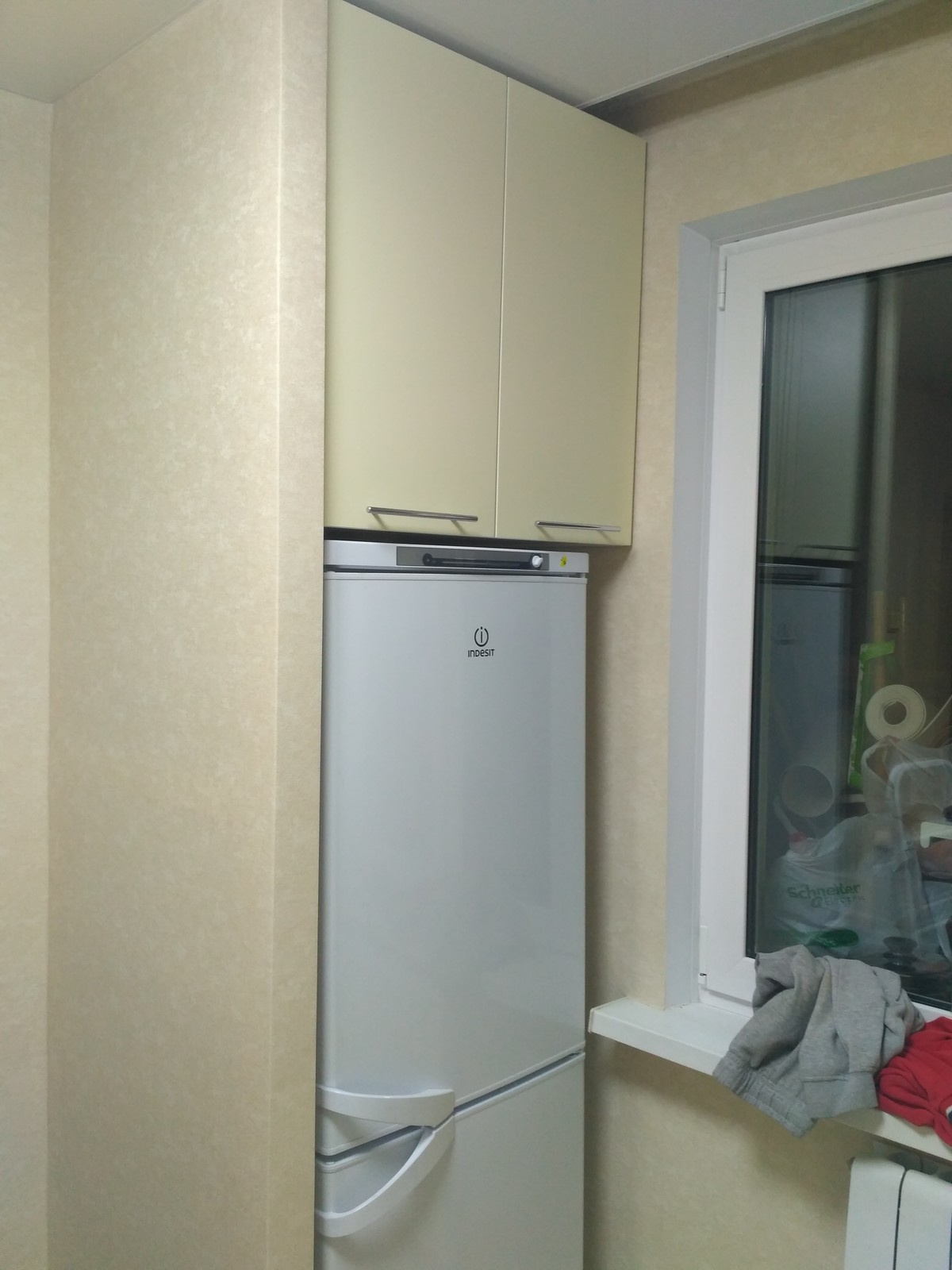 Бюджетная нейтральная кухня