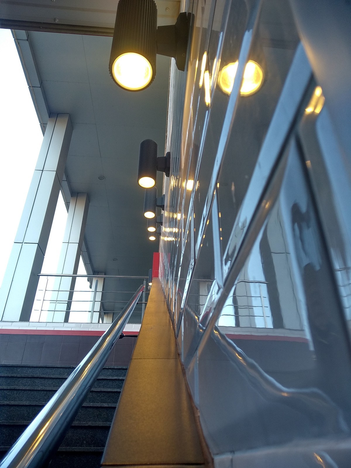 электромонтажные работы в сети ресторанов