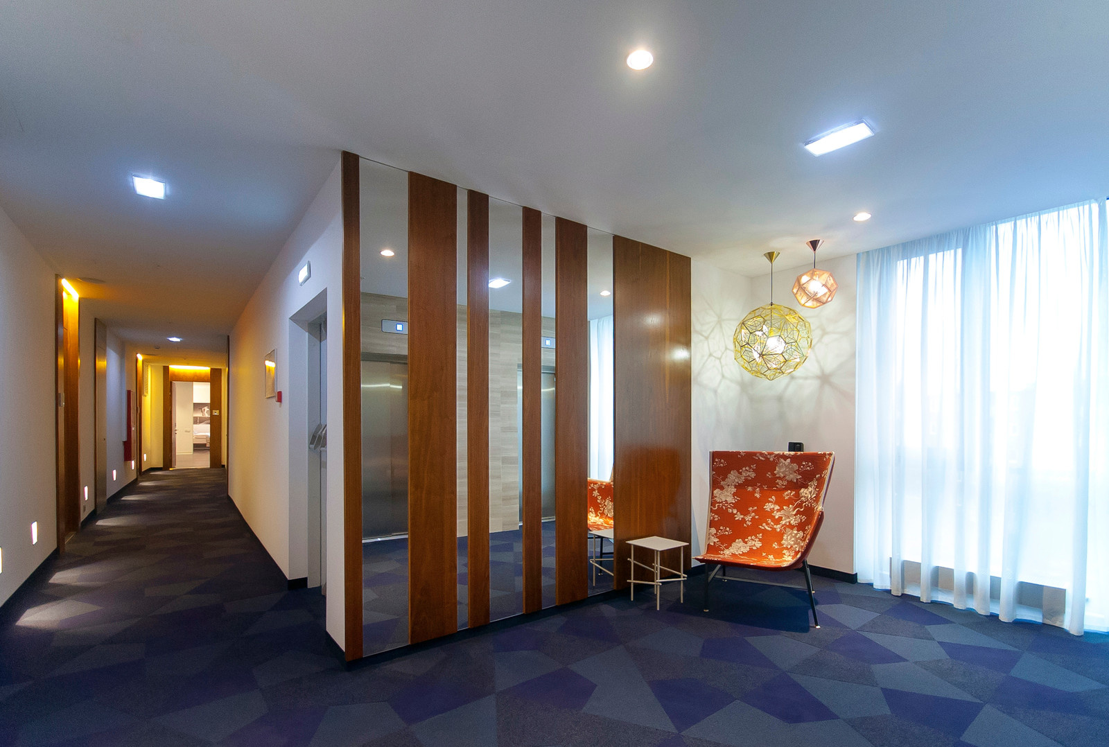 ИНТЕРЬЕРЫ / INTERIORS