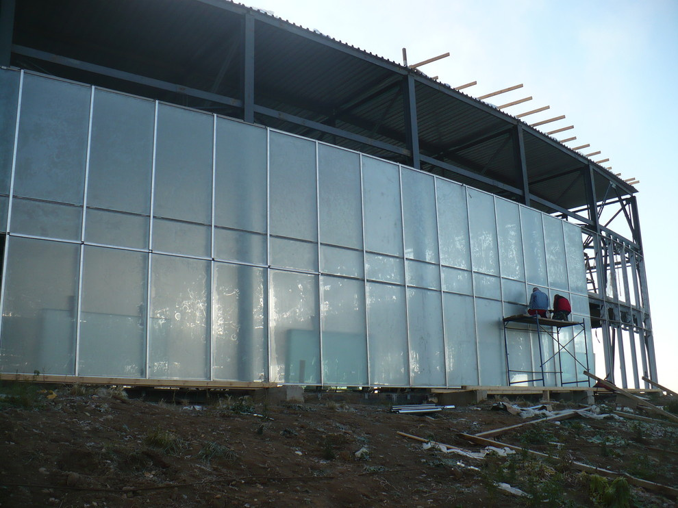 Остекление автоцентра "Хёндэ" в г. Иркутске (2011 г)