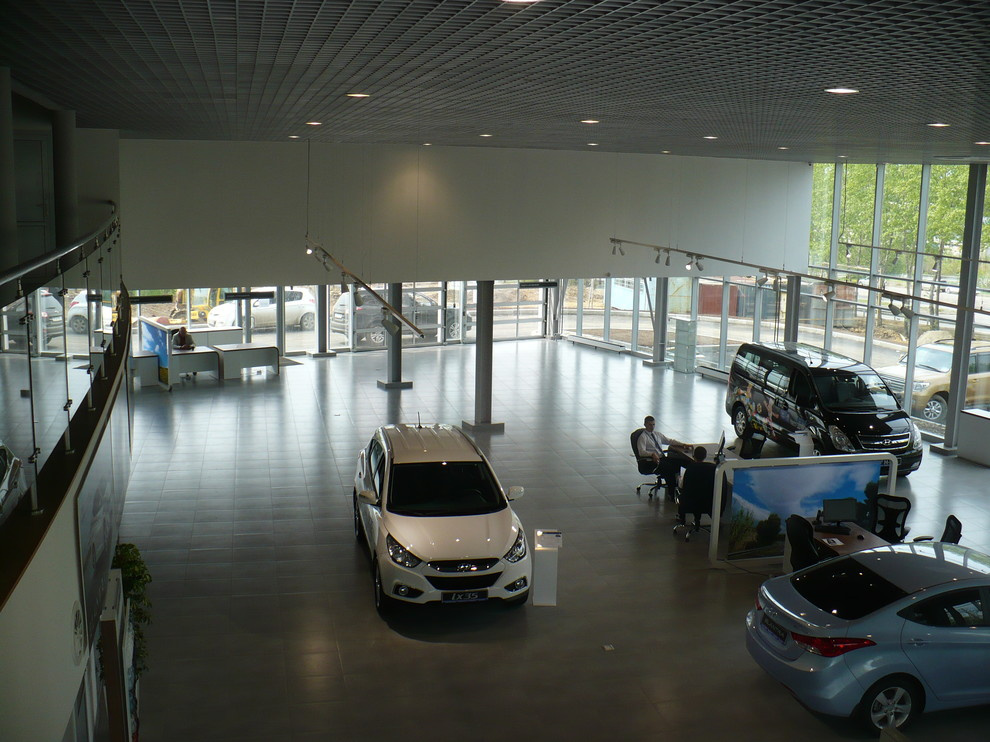 Остекление автоцентра "Хёндэ" в г. Иркутске (2011 г)