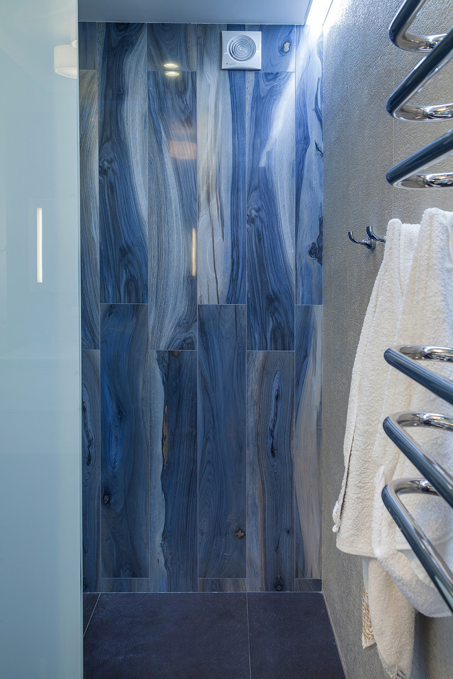 Двухэтажные апартаменты в современной стилистике