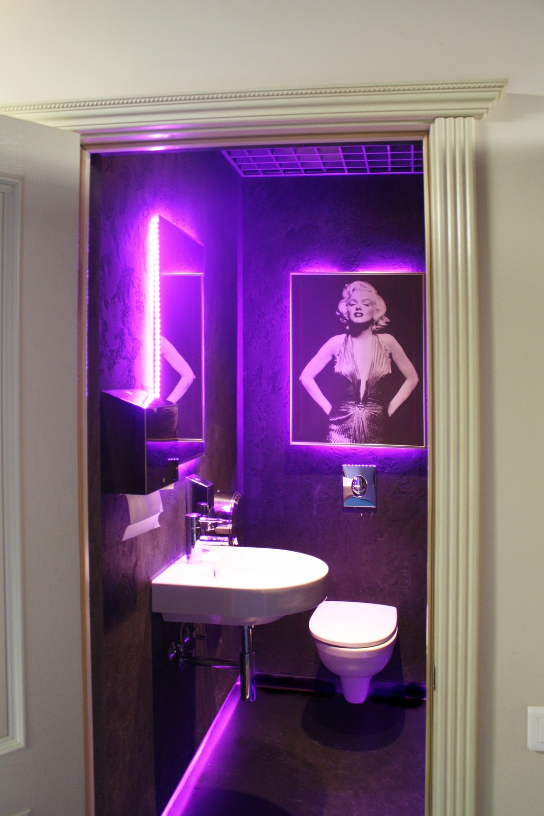 Обложка проекта: Общественные интерьеры