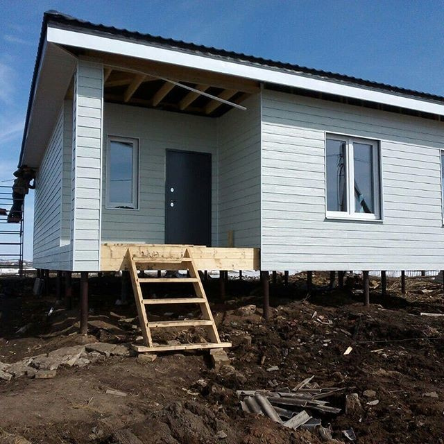 Одноэтажный дом 6х6 м с обшивкой сайдингом
