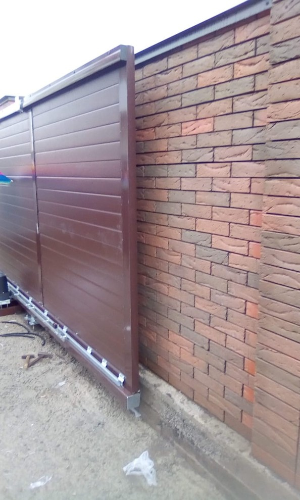 Монтаж автоматических сдвижных ворот DoorHan