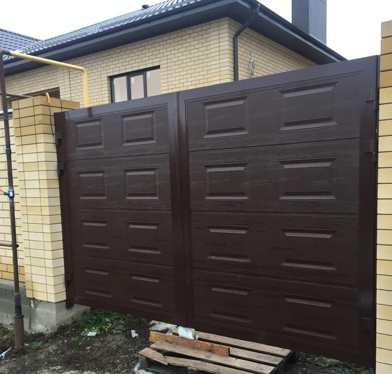 Распашные ворота