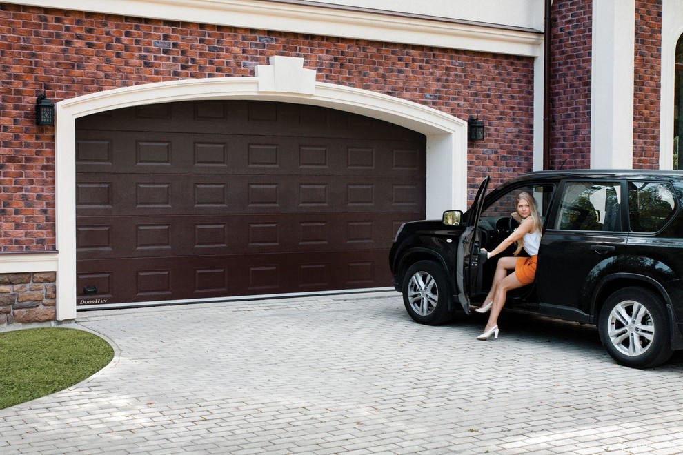 Секционные ворота