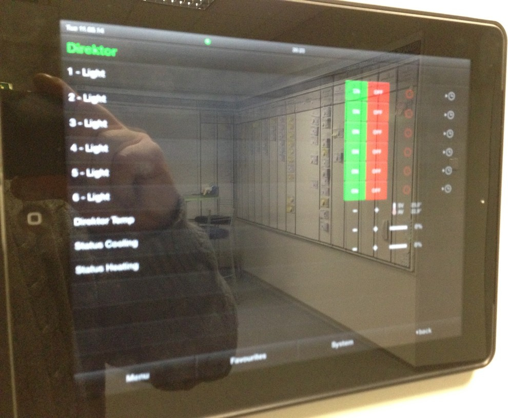 Light / climat control/ music/ in office