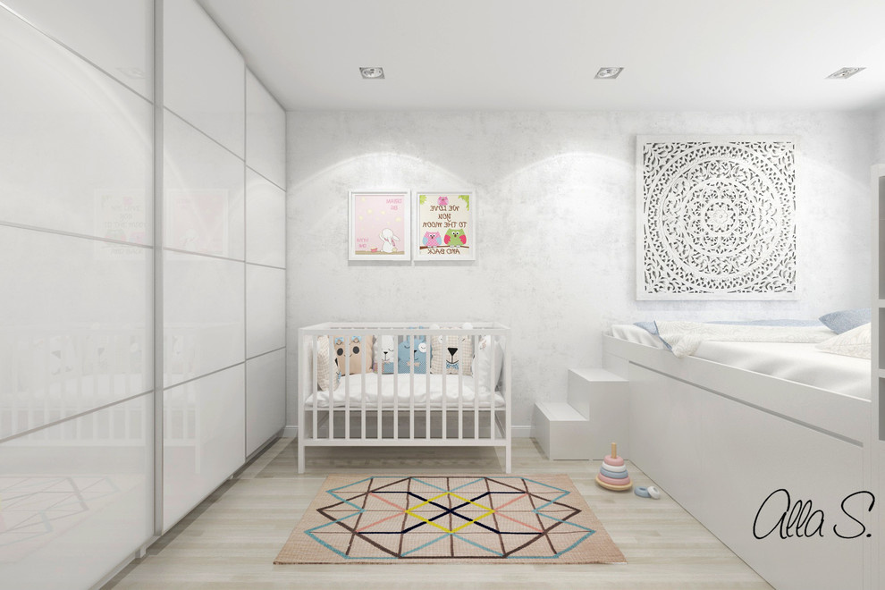 Спальня с кроватью на подиуме