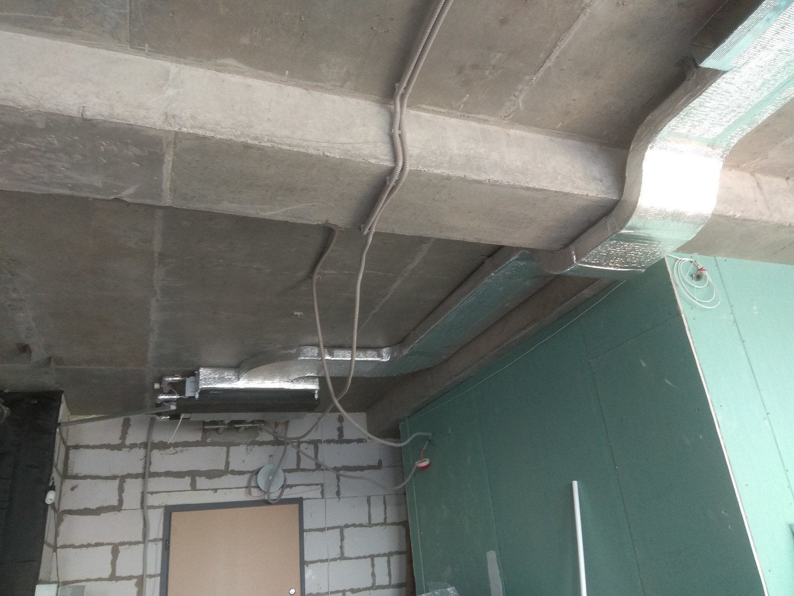 Канальные и настеннные кондиционеры