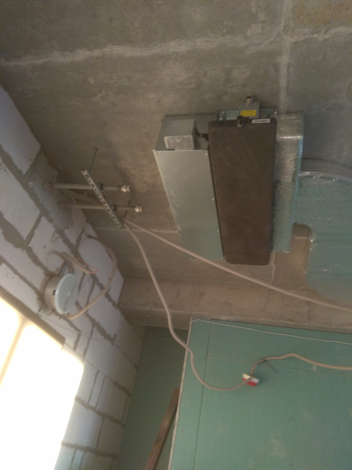 Канальные и настеннные кондиционеры