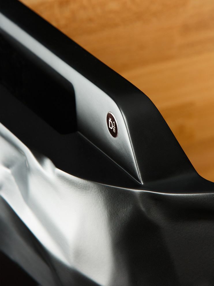 Rock Chairs: мебельное решение для ресторана Tanoju, Токио.