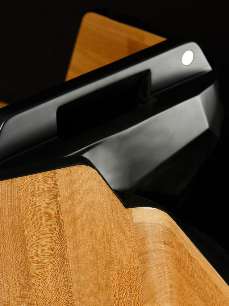 Rock Chairs: мебельное решение для ресторана Tanoju, Токио.