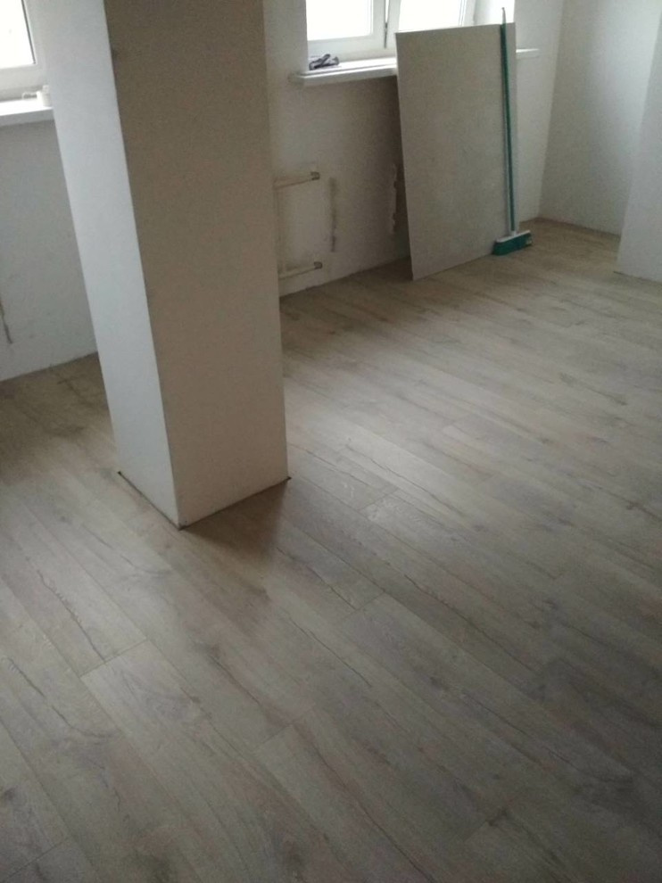 Укладка Ламината Quick-Step IMPRESSIVE ULTRA ДУБ СВЕТЛЫЙ IMU1847