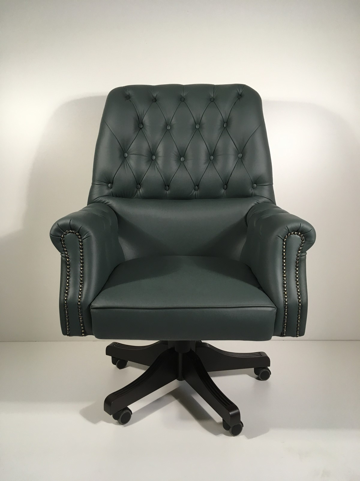 Мебель для кабинета "Мономах".