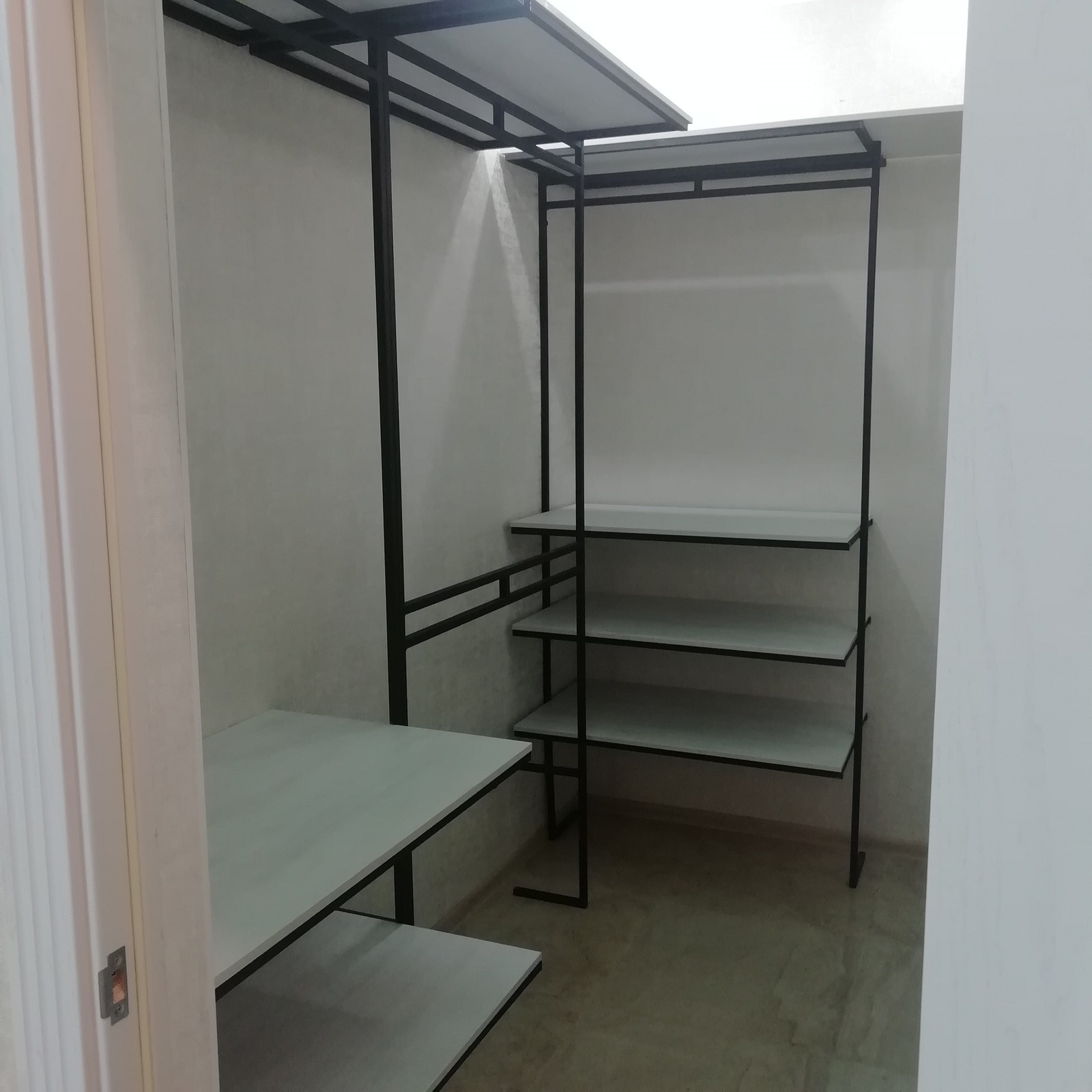 Обложка проекта: Гардеробная в доме