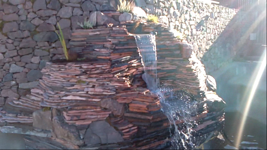 Искусственный водопад