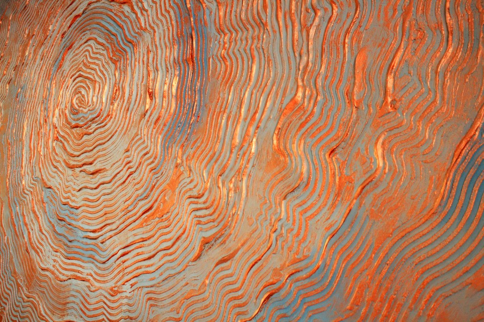 Абстрактный барельеф Медь