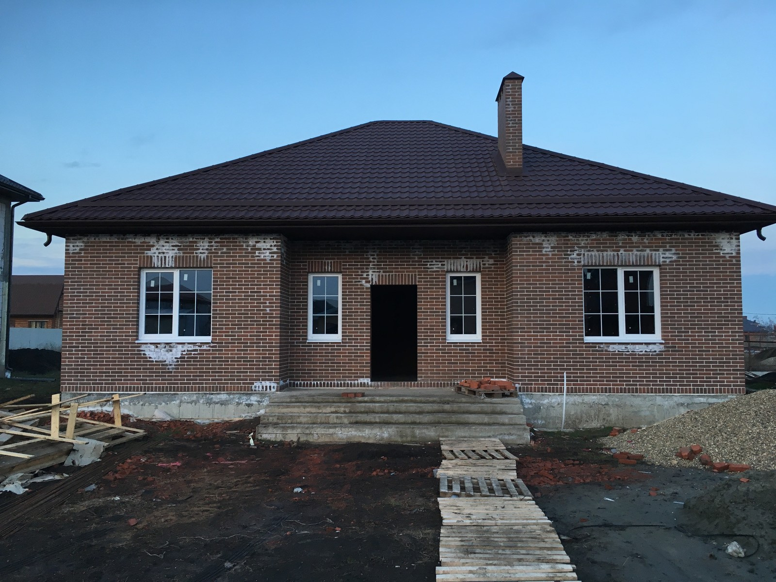 Проект 271 Одноэтажный дом с тремя спальнями