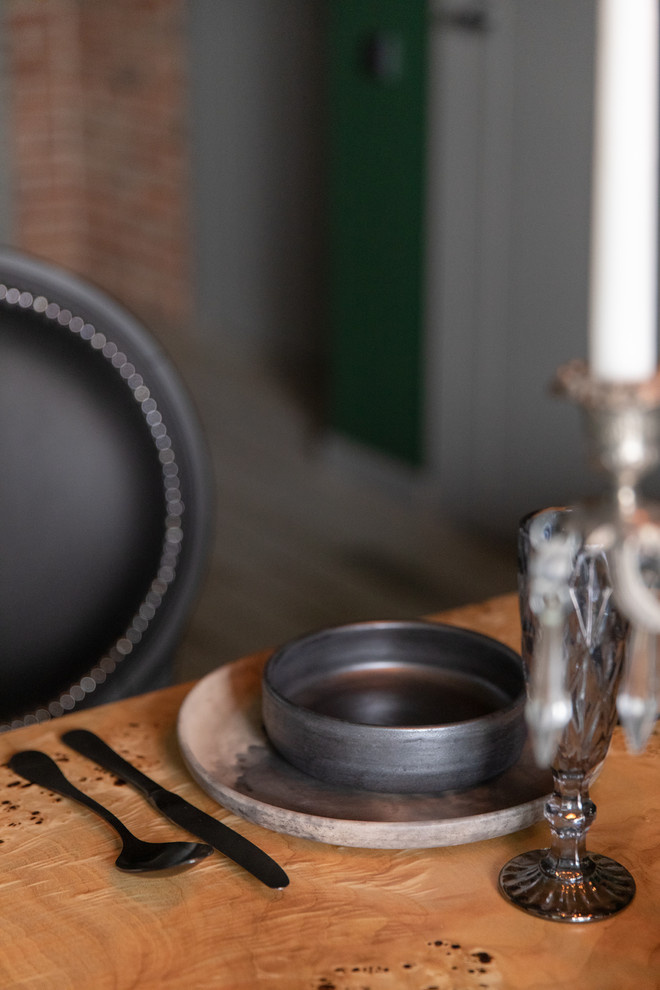 Квартира с зеленой стеной (реализация)