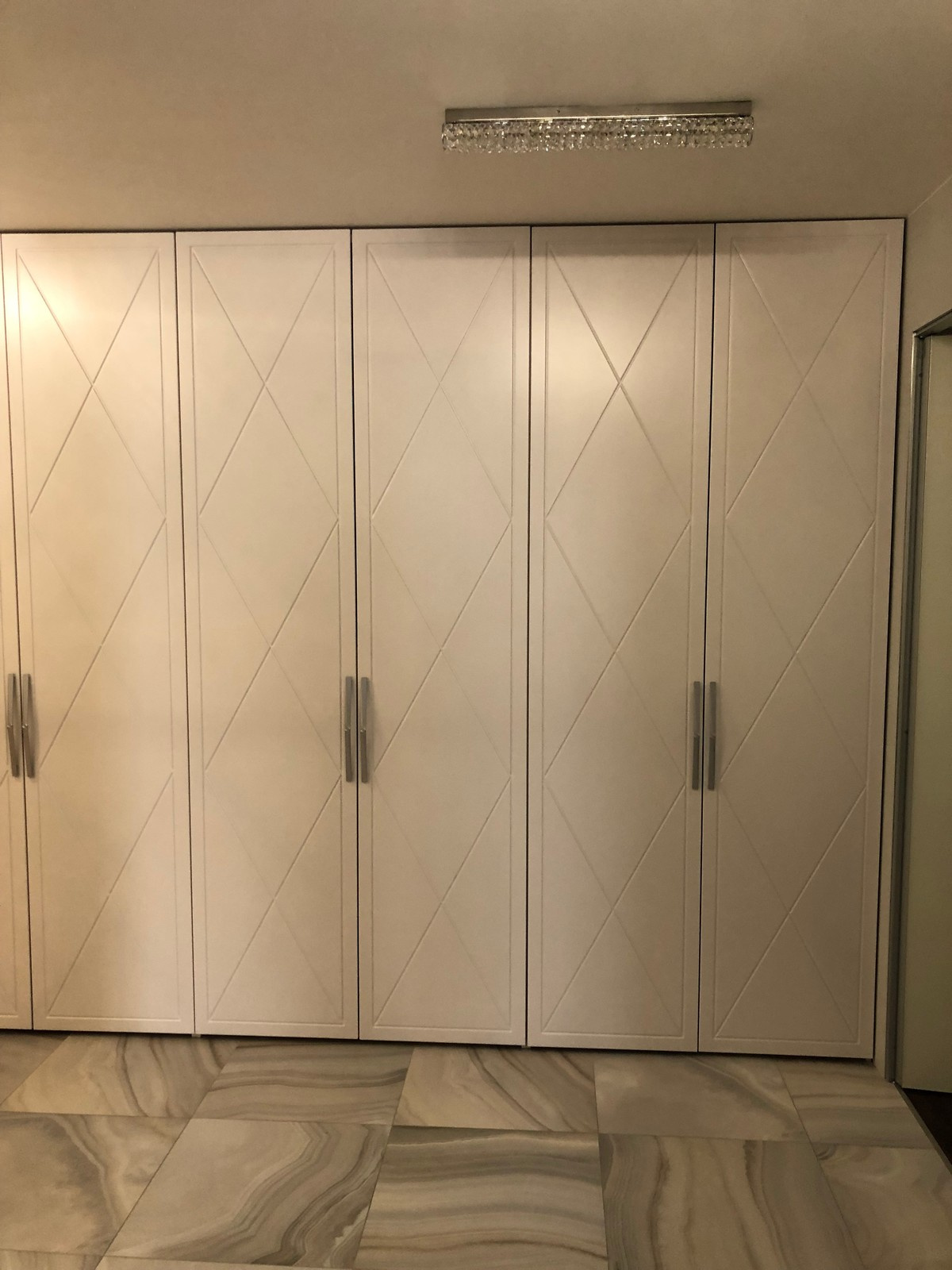 Гардеробный шкаф