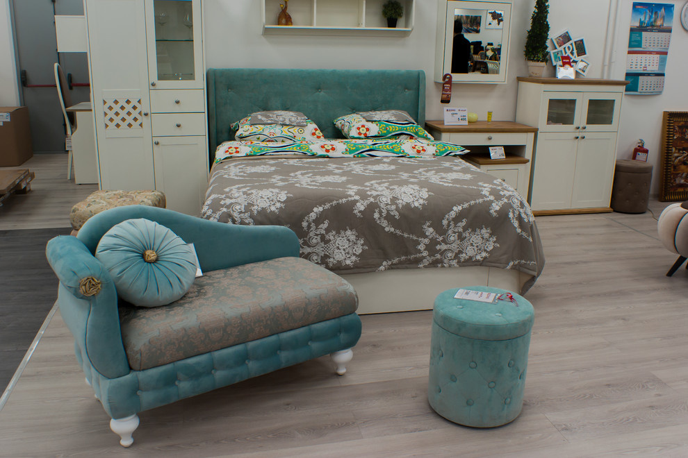 Салон ДЭФО-Аутлет , Москва, Киевское шоссе, 23 км, вл 8, цокольный этаж