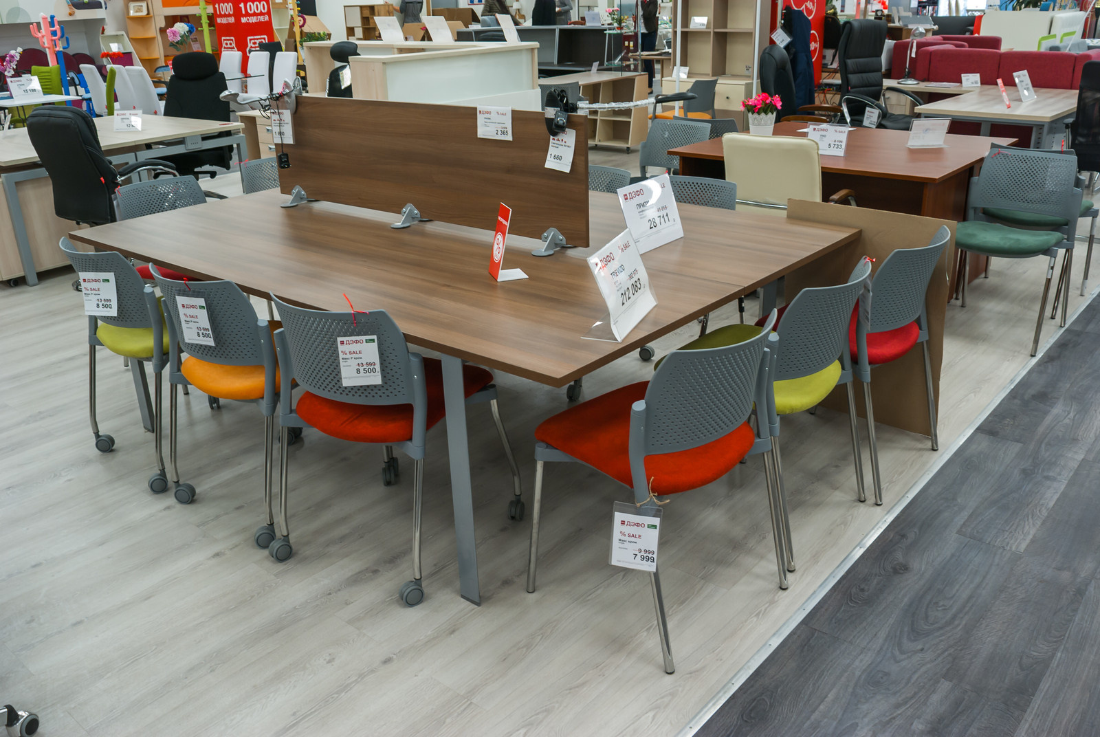 Салон ДЭФО-Аутлет , Москва, Киевское шоссе, 23 км, вл 8, цокольный этаж