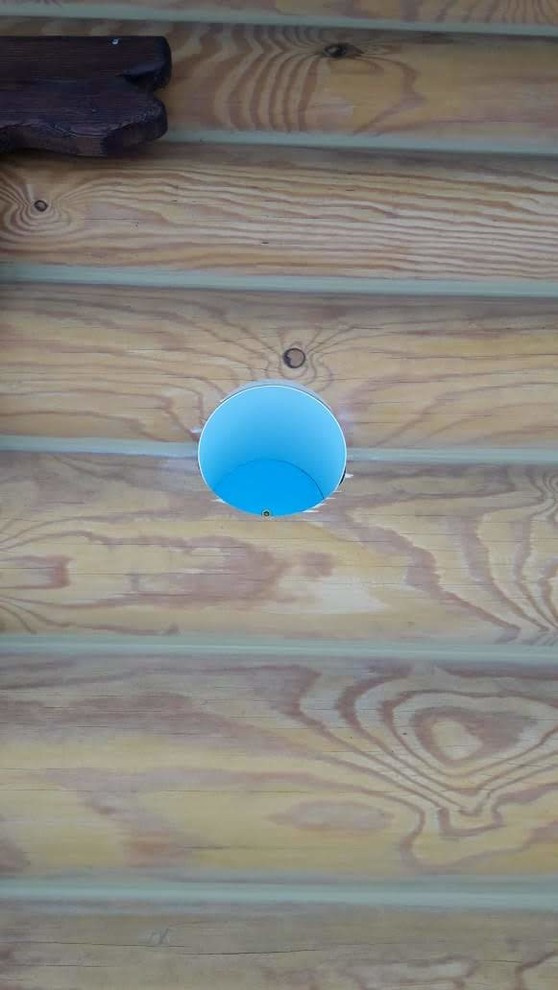 Размещение адаптивного приточного клапана Аэромик-2S в частном доме