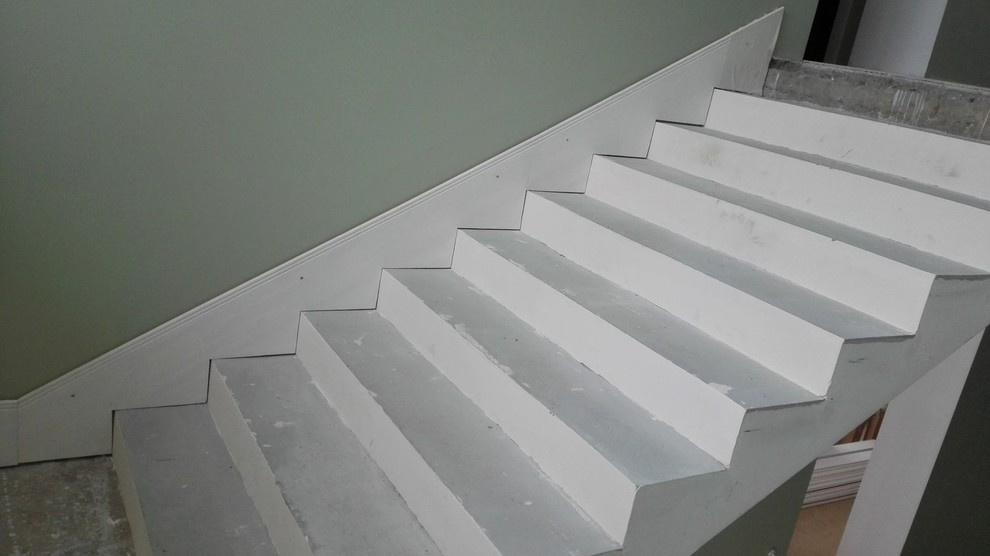 Облицовка лестницы дубом