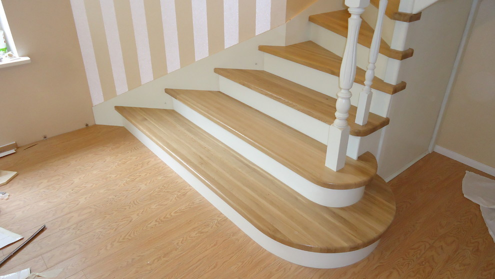 Лестница из дуба