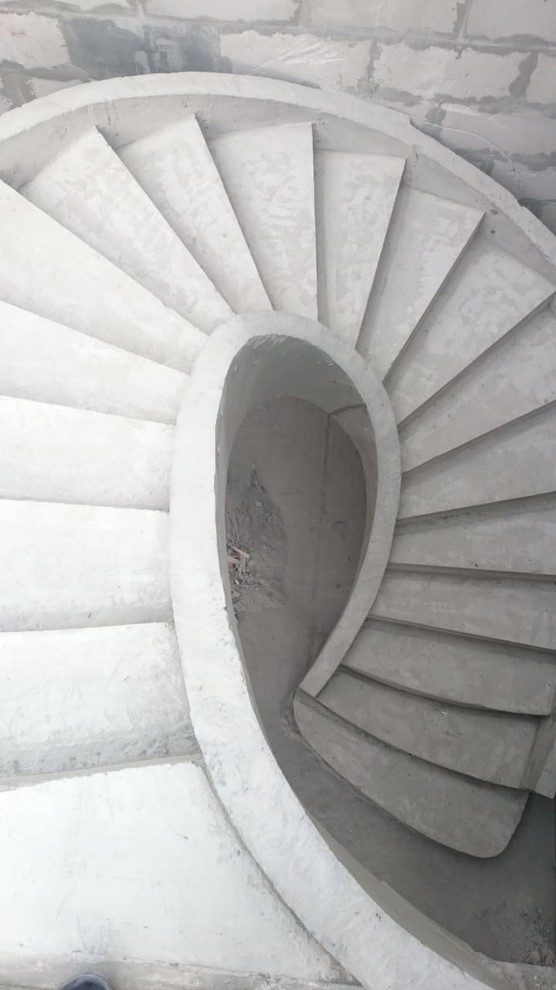 Монолитная лестница