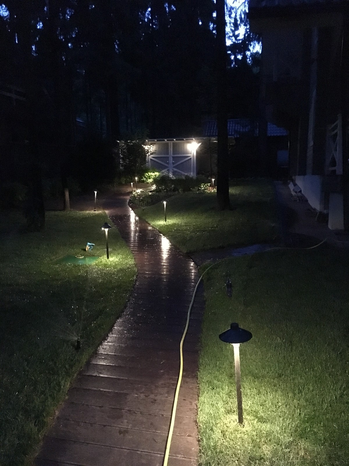 Ландшафтное освещение