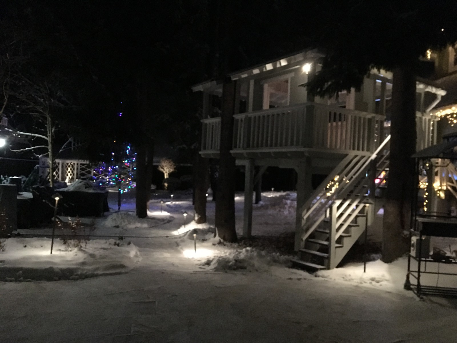 Праздничное и новогодние оформление