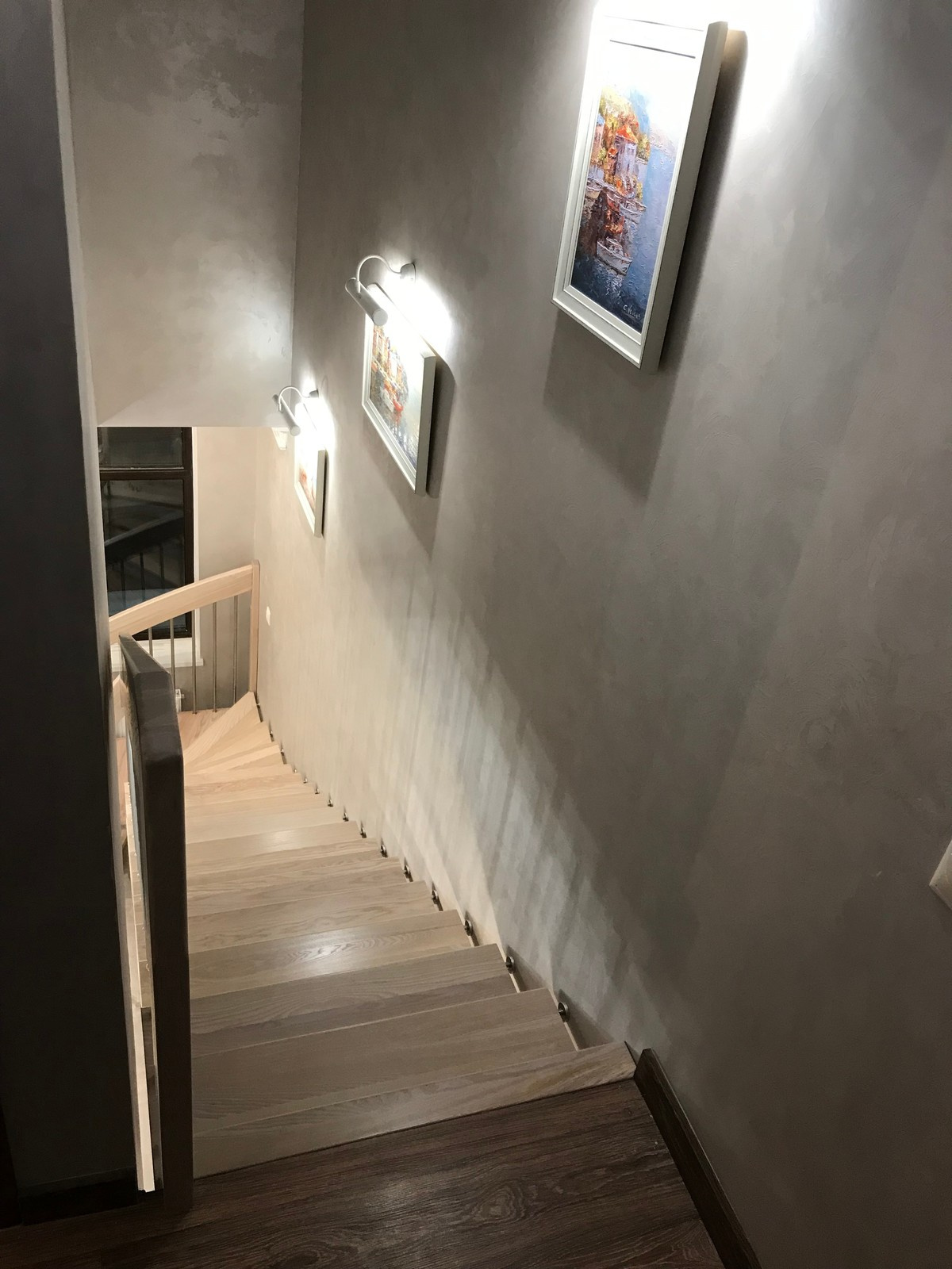 Лестница в двухуровневой квартире