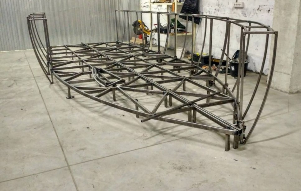 Изготовление торгового оборудования.