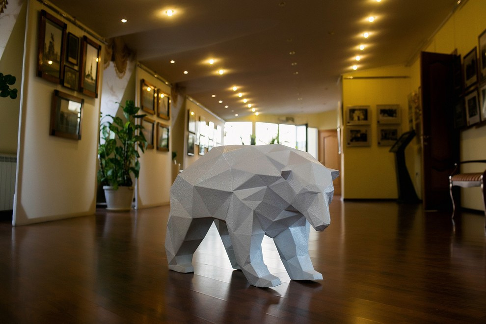 Полигональные полимерные скульптуры