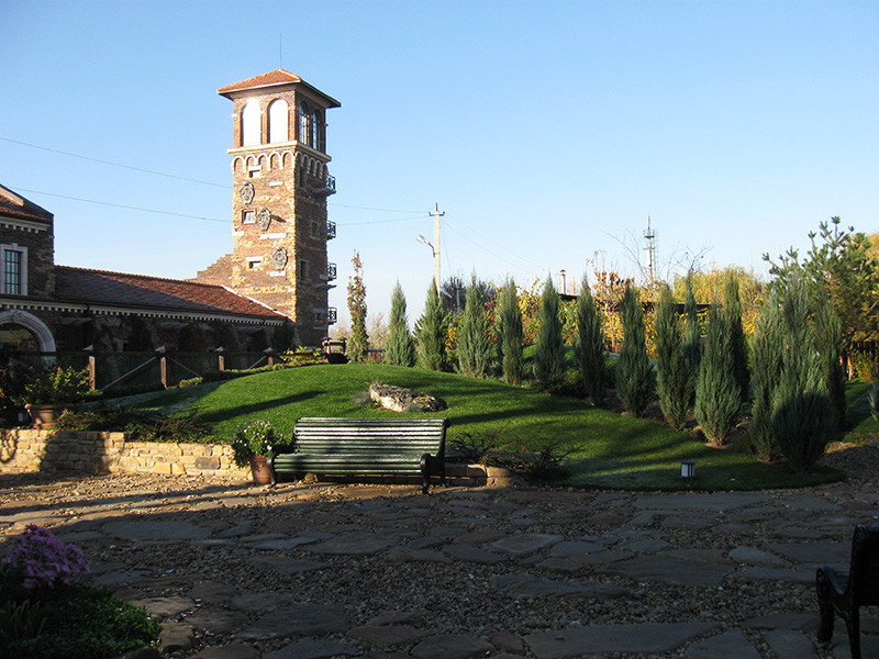 Отель Old House Resort & Spa