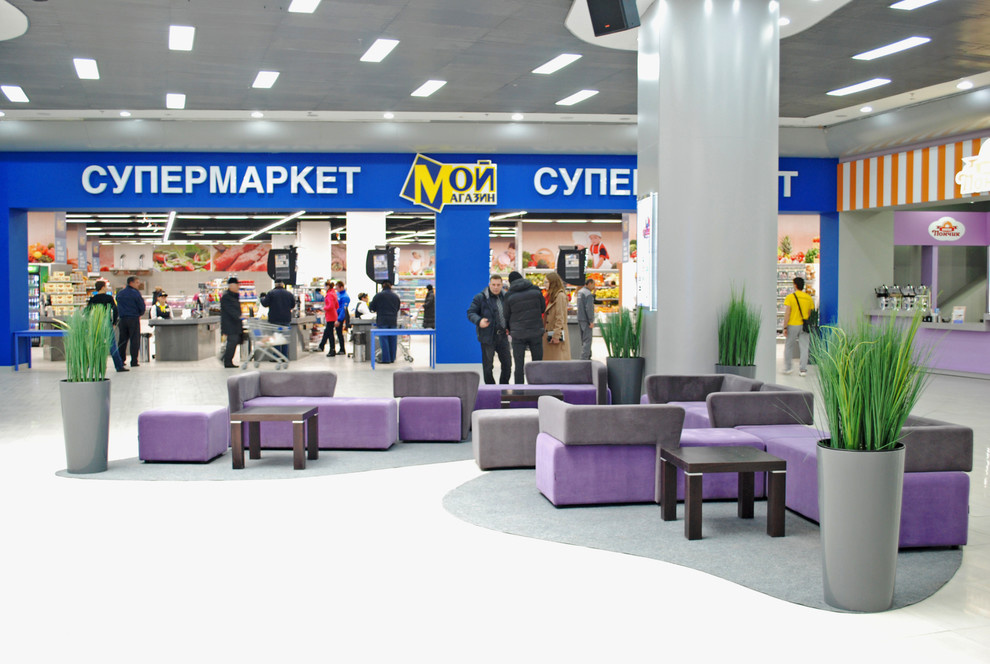 Диванная группа "Джокер" в открытом пространстве ТЦ