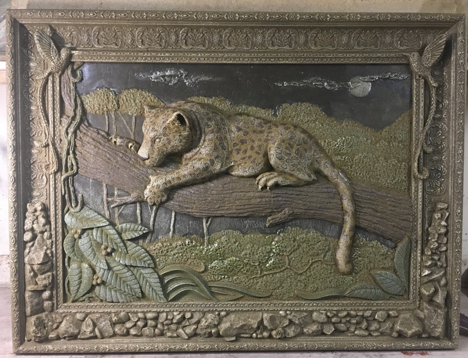 картина в камне "ЯГУАР"