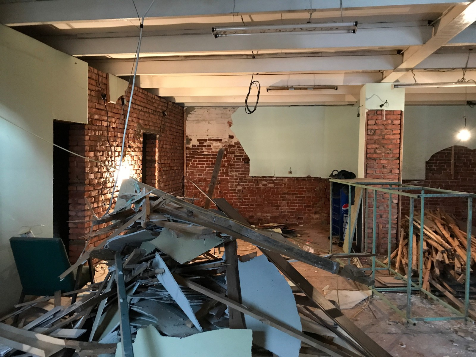 Проект кафе Middle Bar