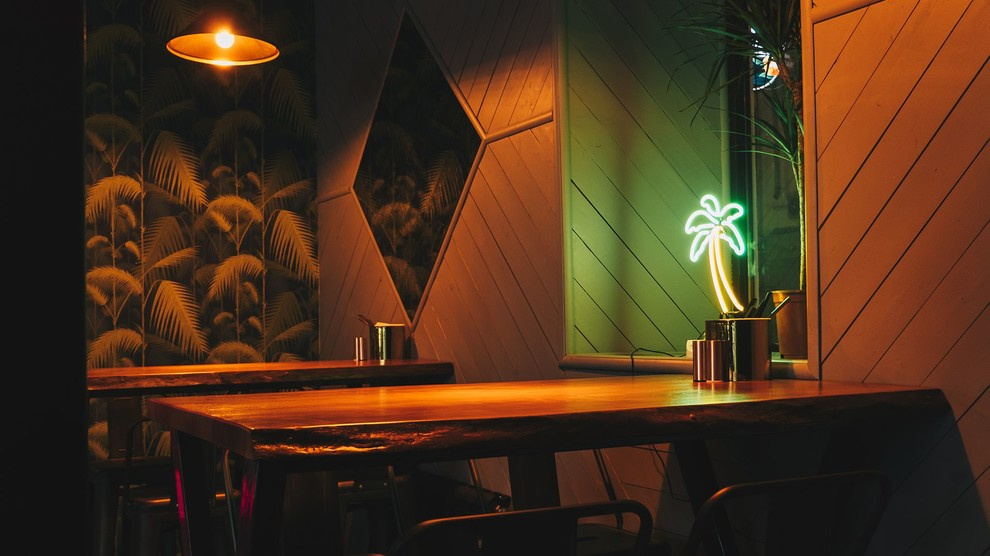 Проект кафе Middle Bar