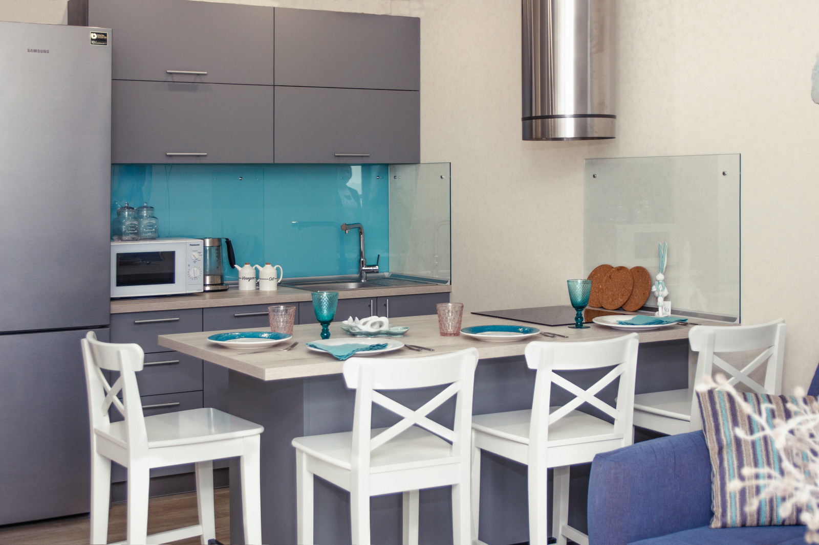 Реализация, проект "Бирюзовая история"