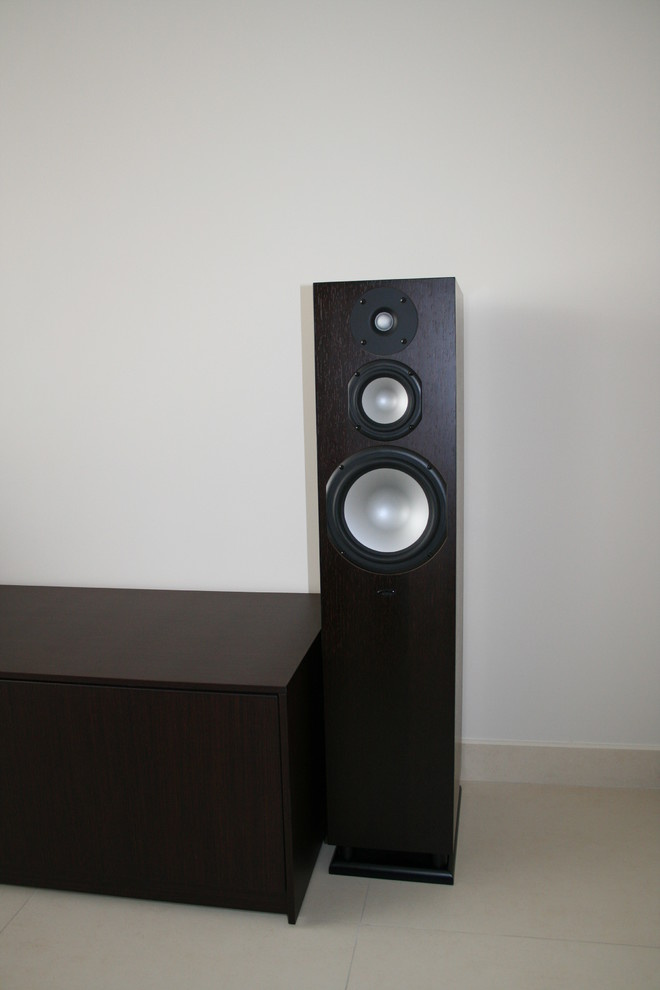 Подбор аккустики под цвет мебели ВЕНГЕ