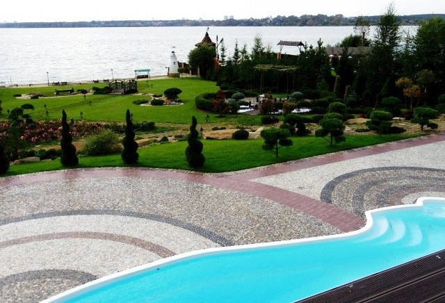 Озеленение частного особняка