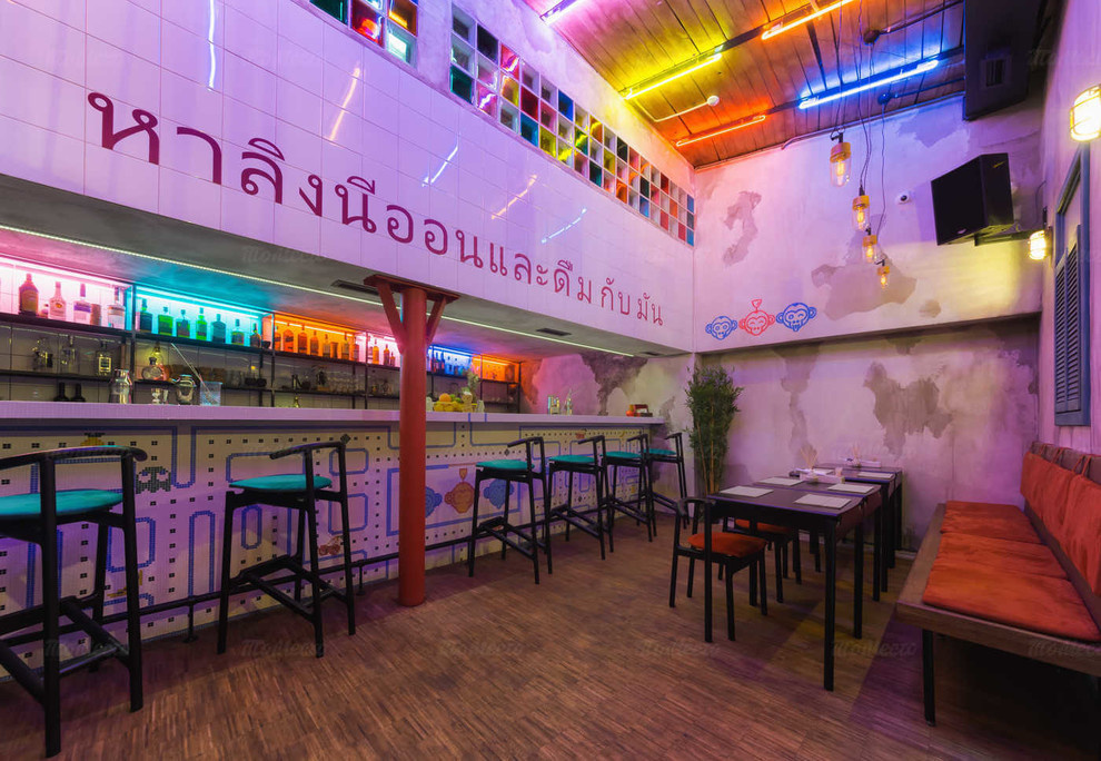 Комплектация бара тайской кухни "Neon Monkey"