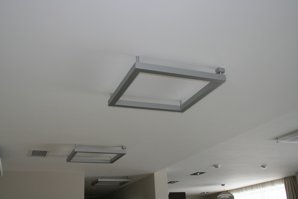 Светильники потолочные