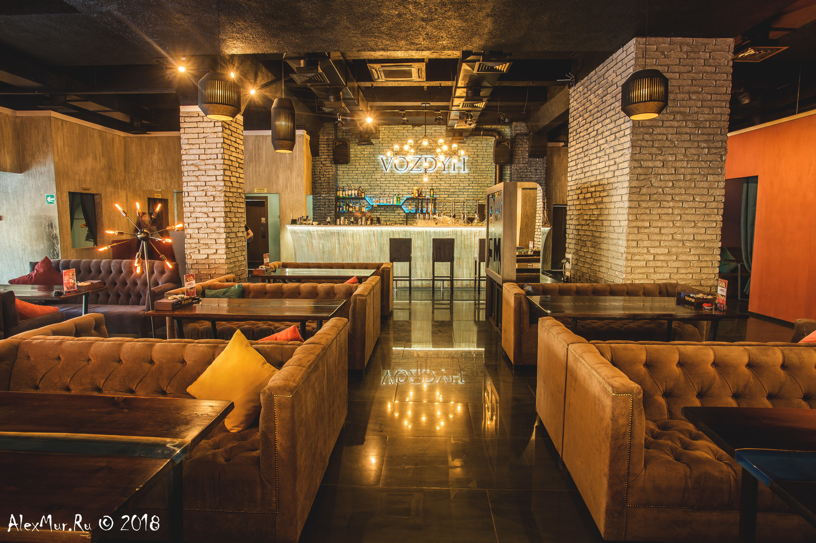 Интерьерные фотографии ресторана "Vozdyh"