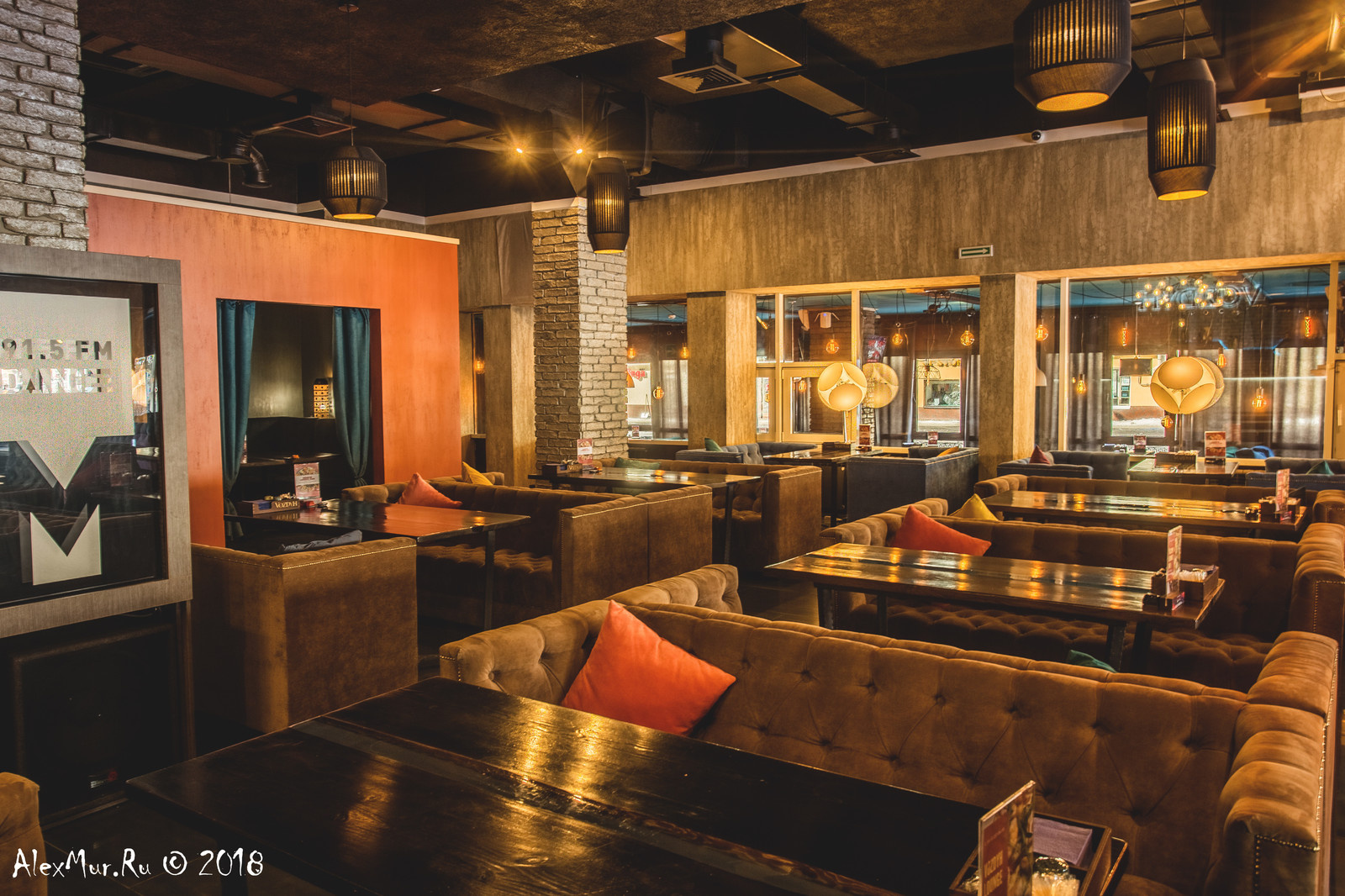 Интерьерные фотографии ресторана "Vozdyh"